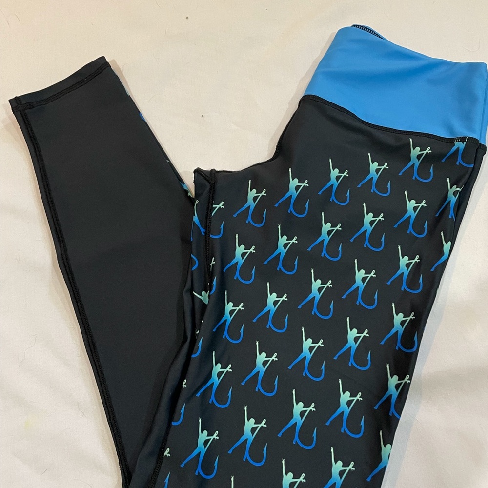 Women’s Leggins, Yizzam size medium,